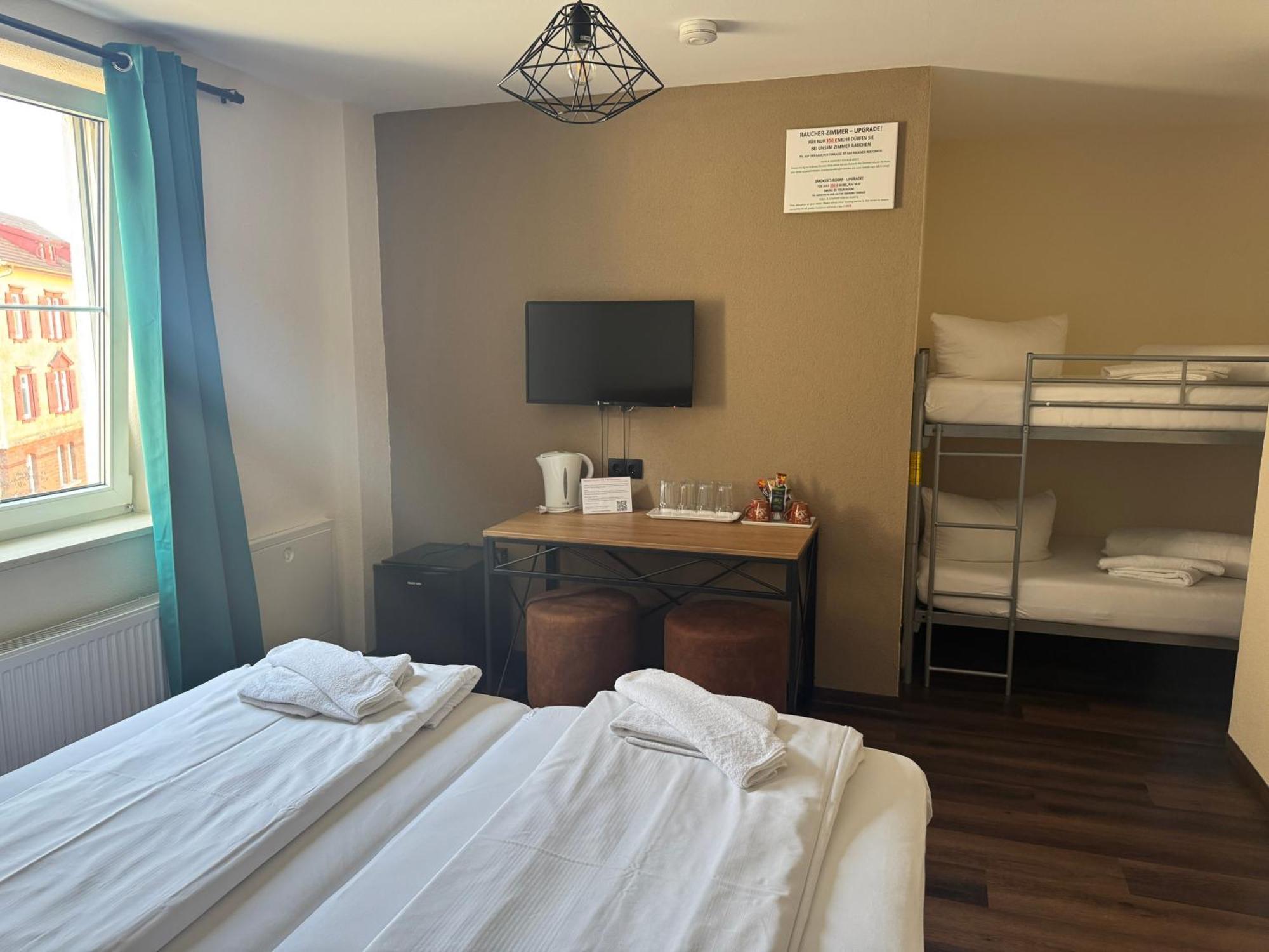 Hotel Capitol Zentrum - 24H - Friedrichshafen Kültér fotó