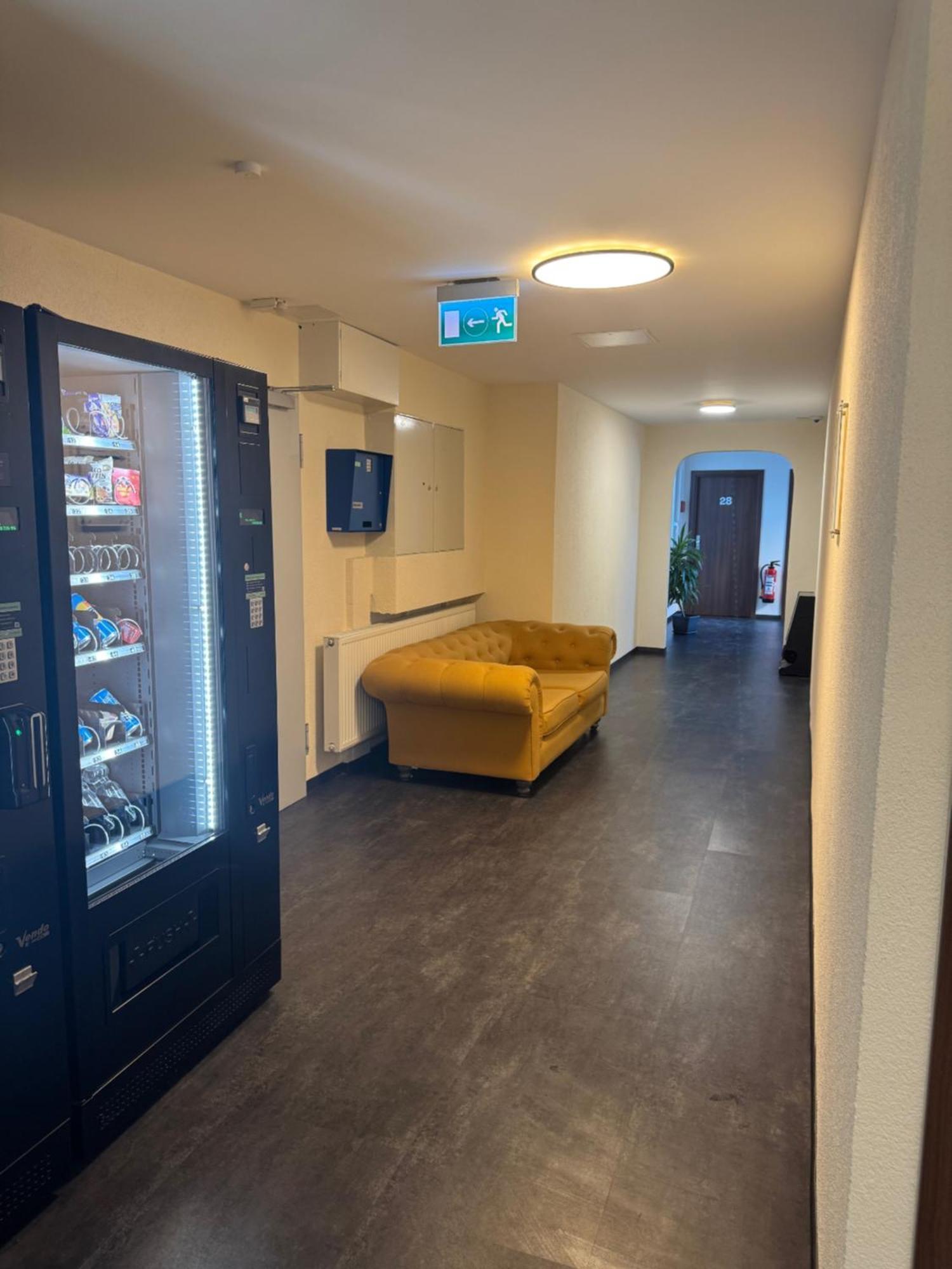 Hotel Capitol Zentrum - 24H - Friedrichshafen Kültér fotó
